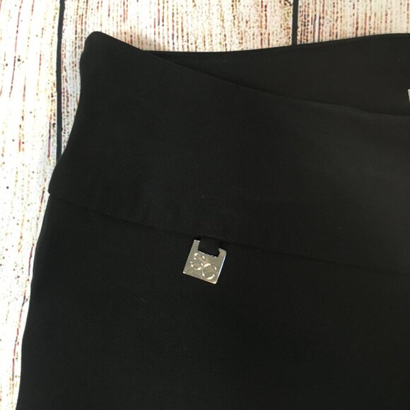 S.C & Co Black Stretchy Dress Pants size 8 - E-08 - Picture 2 of 3
